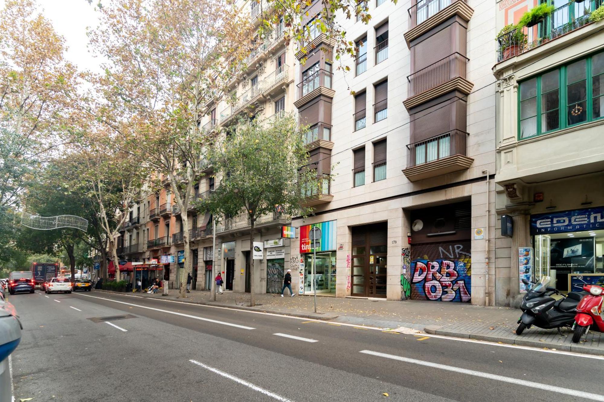 Comfy Downtown + Private Terrace Appartement Barcelona Buitenkant foto